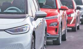 Auto Sales Up 5% on Rural Demand Boost, PVs Disappoint