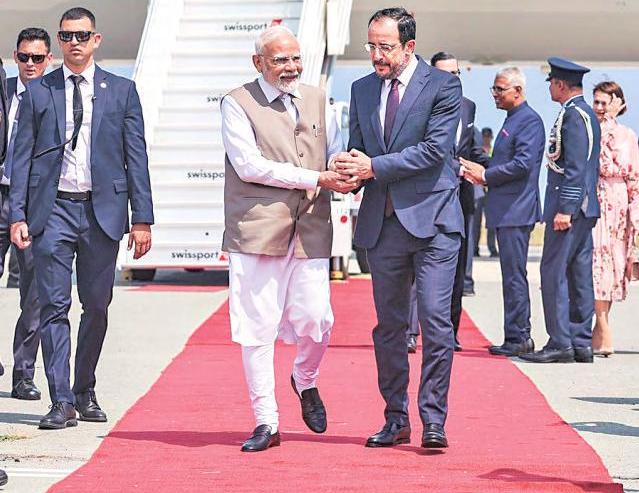 PM Begins 3-Nation Tour From Cyprus