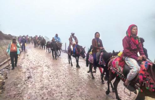 High temperatures, receding ice Shivling raise fears of Amarnath Yatra washout
