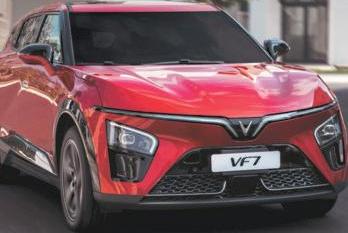 VinFast Drives in Two eSUVs