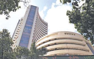 Bank, IT stocks drag down markets on earnings miss