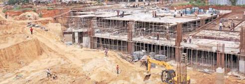 FinMin Looks to Widen Infra Plans for Capex Push