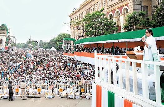 Of migrants, mother tongue, and Mamata's move