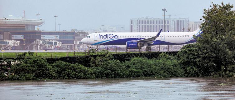 Mumbai inundated, IMD issues red alert