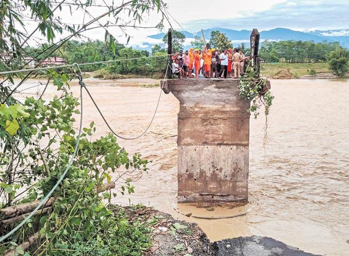 At least 71 killed as heavy rain lashes Bengal, Nepal, Bhutan