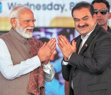 PM sets Maha in motion with ₹31K cr infra blitz