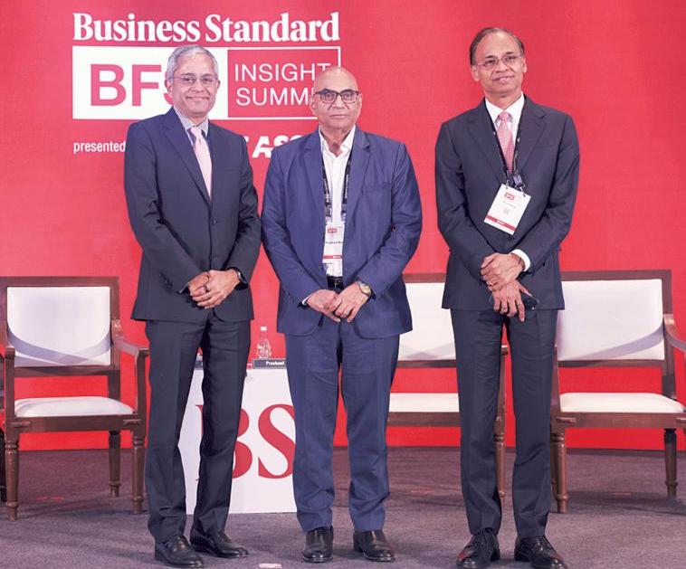 Reinvention, not overhaul, is key to evolution: Pvt bank chiefs