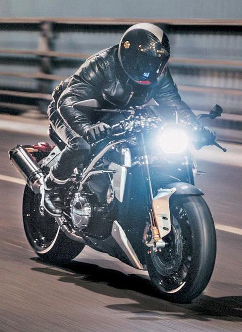 Two-wheeled war hero rides into sunshine