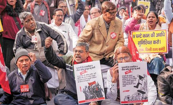 'States may notify labour code rules at their own pace'