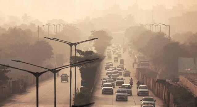 Mumbai gasps under smog, BMC swings into pollution-war mode