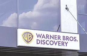 Ellison's $40 bn backing boosts Paramount's Warner Bros bid