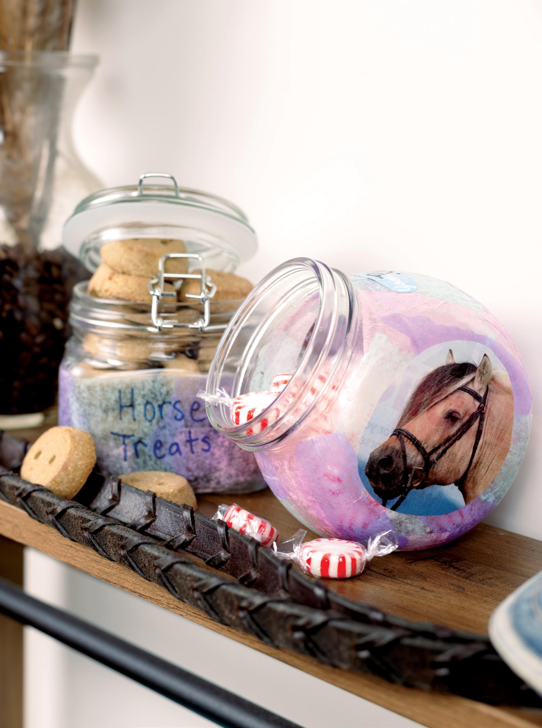 COLLAGE CONTAINERS