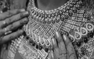 रत्न-आभूषण उद्योग की चमक पर असर