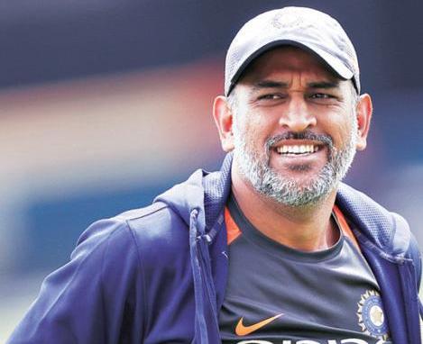 'कैप्टन कूल' कौन ? धौनी या ...