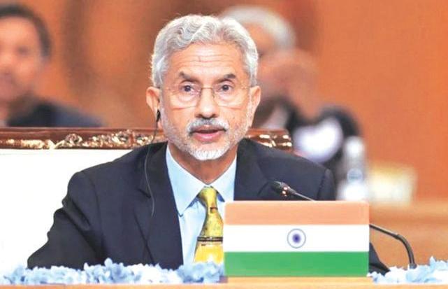 ब्रिक्स साझेदारों और अमेरिका से संतुलन साधने की कोशिश