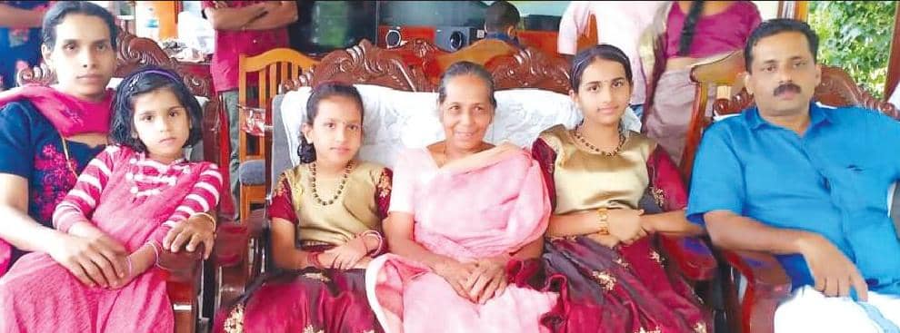 മാർട്ടിന്റെ കുടുംബത്തെ ഒന്നാകെ ഉരുൾപൊട്ടൽ കവർന്നെടുത്തു