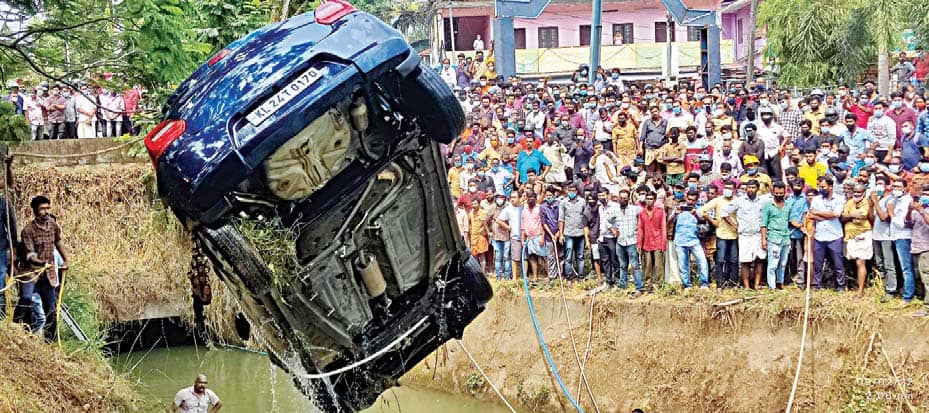 കാർ കനാലിലേക്കു മറിഞ്ഞ് മൂന്നു സ്ത്രീകൾ മരിച്ചു