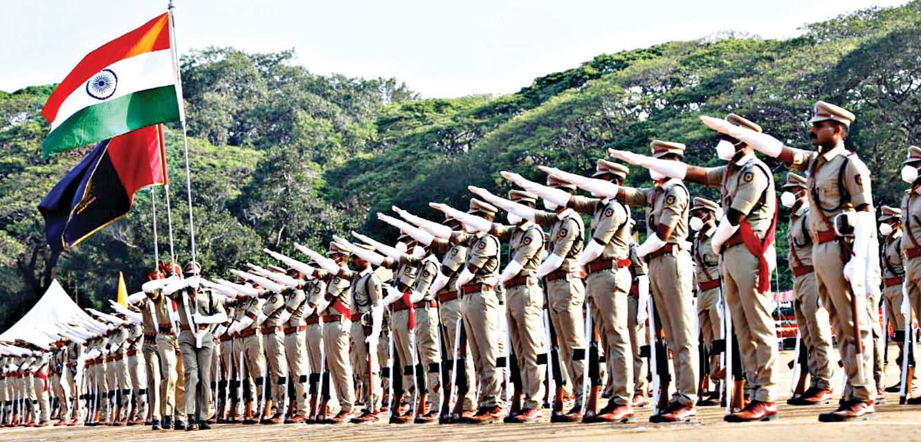 പരേഡിൽ കേന്ദ്രരീതികൾ; കുപിതനായി മുഖ്യമന്ത്രി