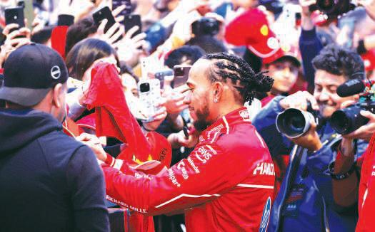 Hamilton has Ferrari fans dreaming as Formula One waits for the movie
