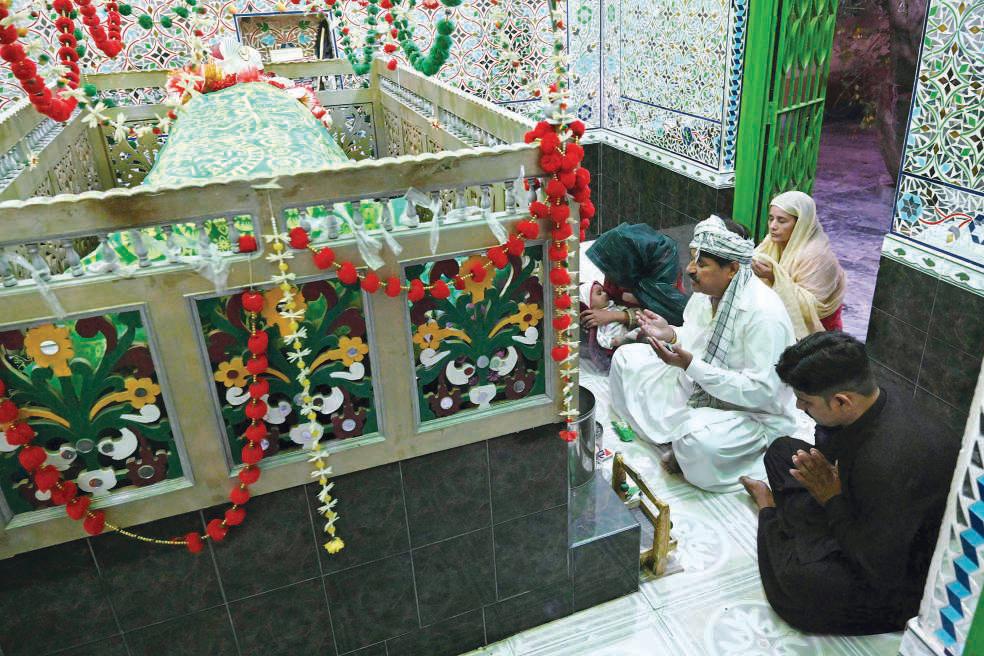 Muslims, Hindus live peacefully in Pakistani town of Mithi