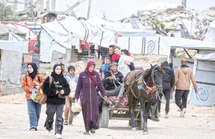 Gaza death toll mounts amid air, ground attacks