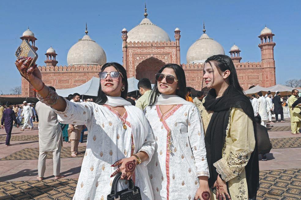 Eid Al Fitr celebrated across Pakistan with religious zeal