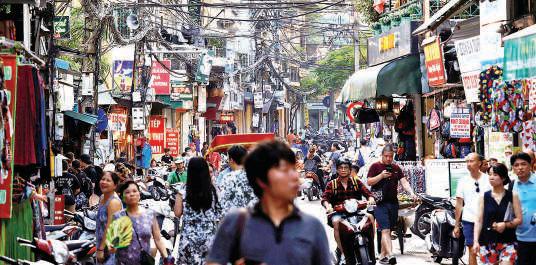 Vietnam maintains 8% growth goal