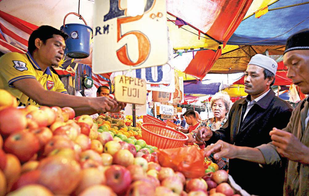 Malaysia's economy grew 4.4% y/y in Q1, exports to US surge in March