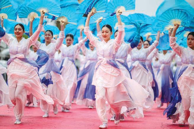 Lee wins primary ahead of S. Korea election