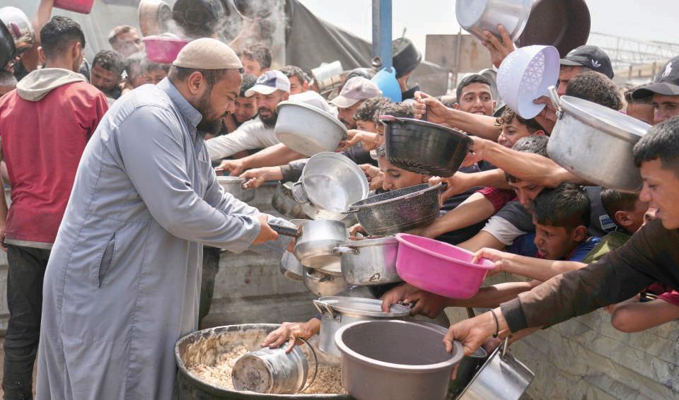 Medic killings ‘summary executions,’ says Gaza agency