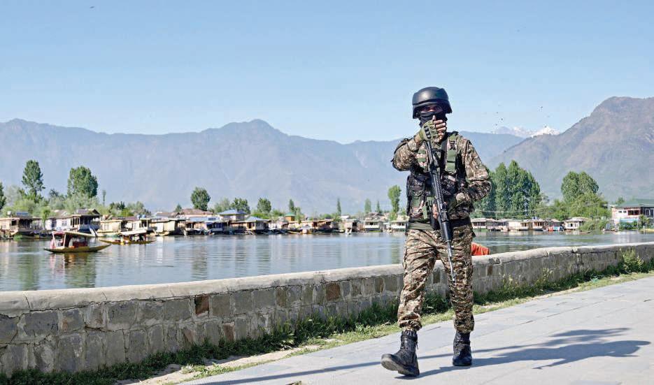 US urges India, Pakistan to work towards solution