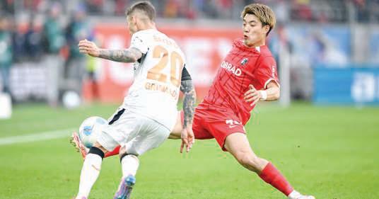 Leverkusen draw hands Bayern record-extending 33rd German title