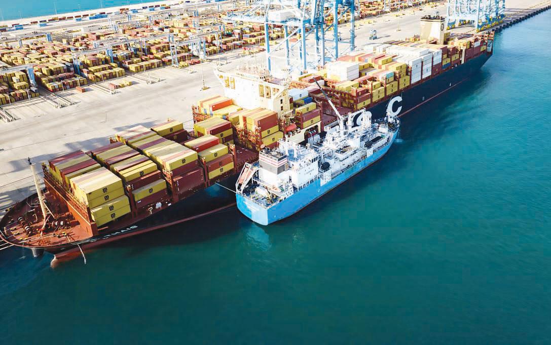 Abu Dhabi and Japan sign deals to boost trade and investments