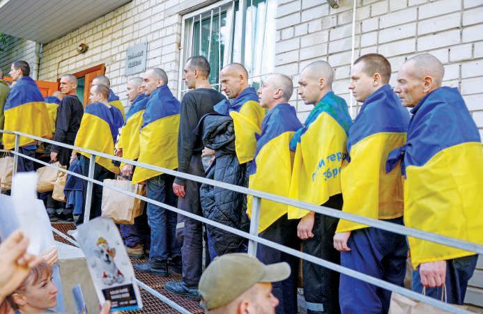 Russia, Ukraine begin exchange of prisoners