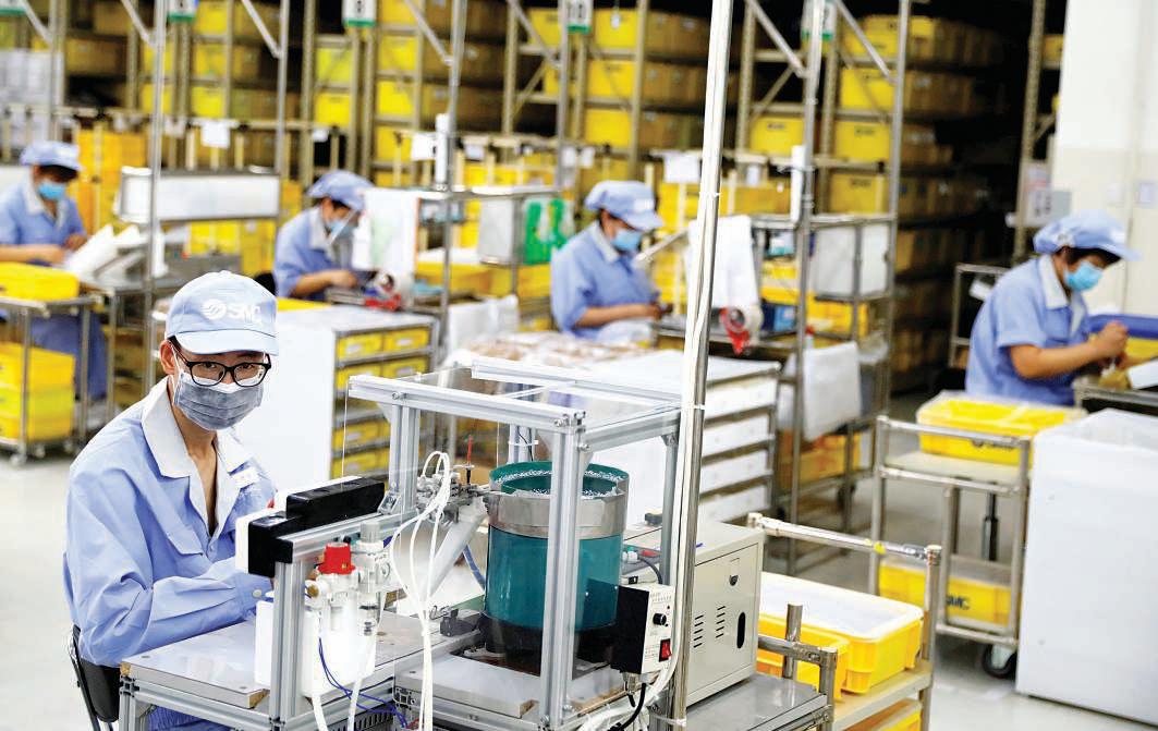 China's industrial profits rise 1.4 per cent in January-April