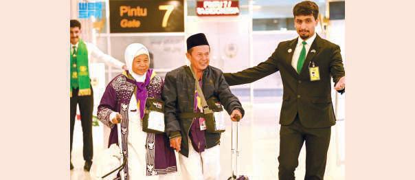 Worker, wife fulfil Hajj dream after 40 years