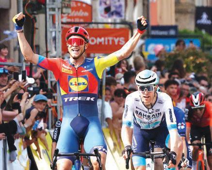 Milan dominates second stage, grabs overall lead at Criterium de Dauphine