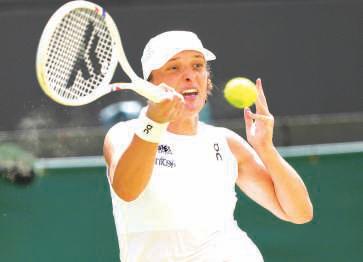 Swiatek bludgeons Samsonova to reach 1st semis as Bencic moves into Wimbledon last 4, Sinner triumphs