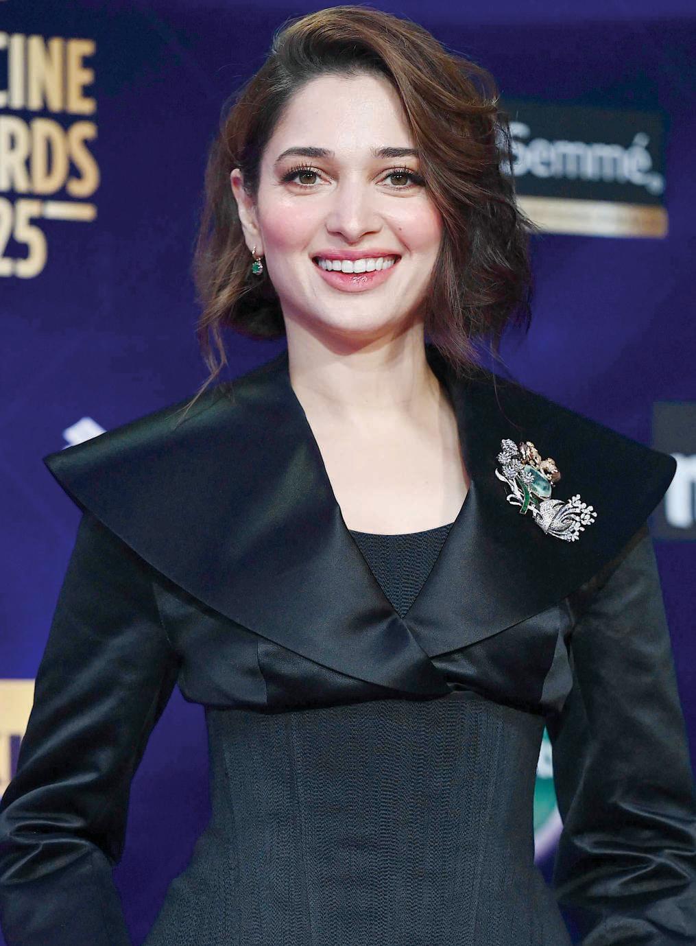Tamannaah Bhatia shares a glimpse of 'backstage chaos' behind the runway