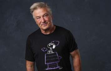 Trying to move forward with my wife and family: Alec Baldwin