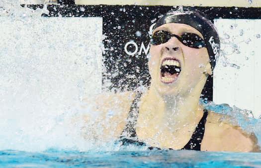 Ledecky remains unbeatable in 1,500m freestyle, takes title again at the worlds