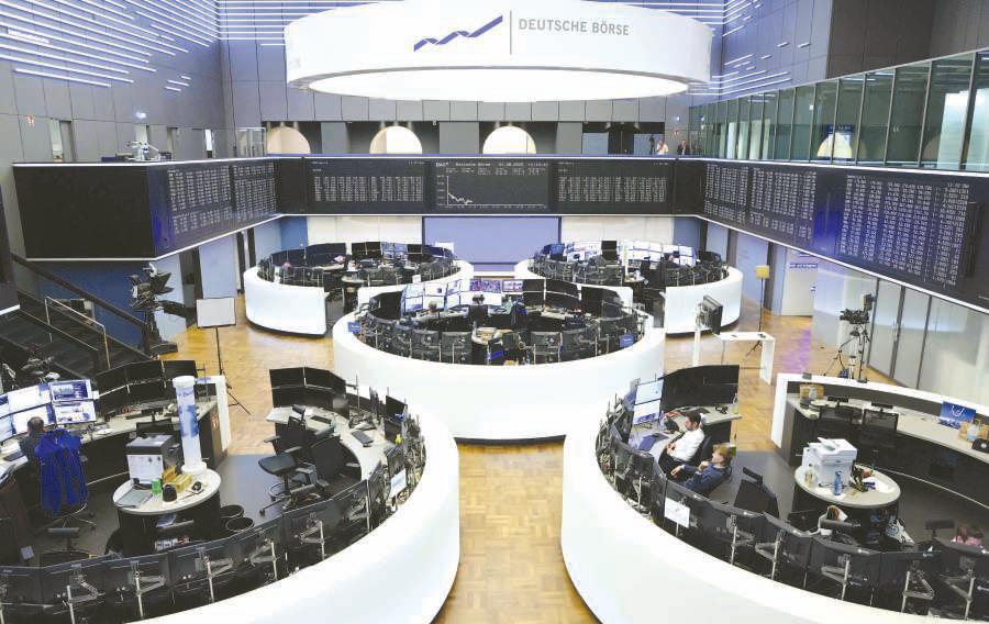 European shares slide to 4-week lows as investors worry about US move