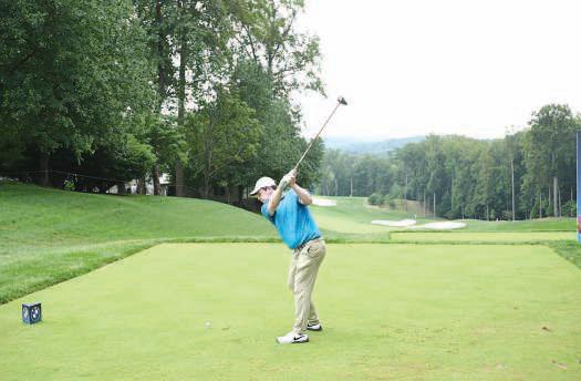 MacIntyre fires 64 to maintain top spot at BMW Championship