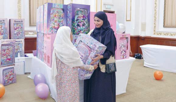Sharjah Charity distributes 6,500 school bags
