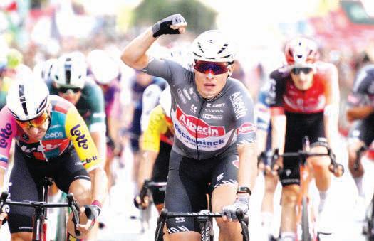 Philipsen sprints to victory in 8th stage, Traeen retains Vuelta lead