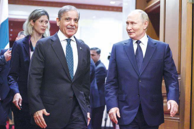 Shahbaz, Putin vow to boost Pak-Russia ties