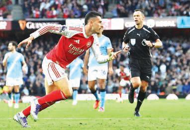 Martinelli's last-gasp leveller rescues Arsenal in Man.City draw as Newcastle and Villa held