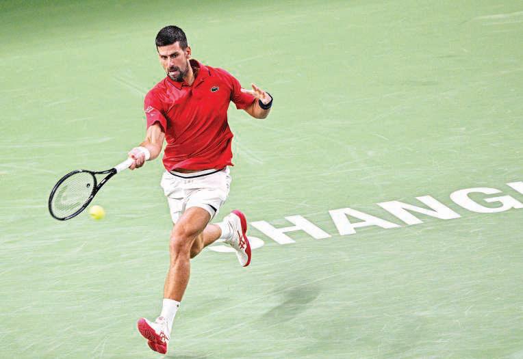 Djokovic enters Shanghai quarters; Swiatek advances at Wuhan Open