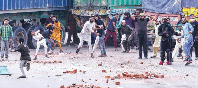 TLP rally disrupts normal life in Lahore