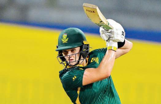 De Klerk, Wolvaardt star as S.Africa rout Pakistan in eves' WC match